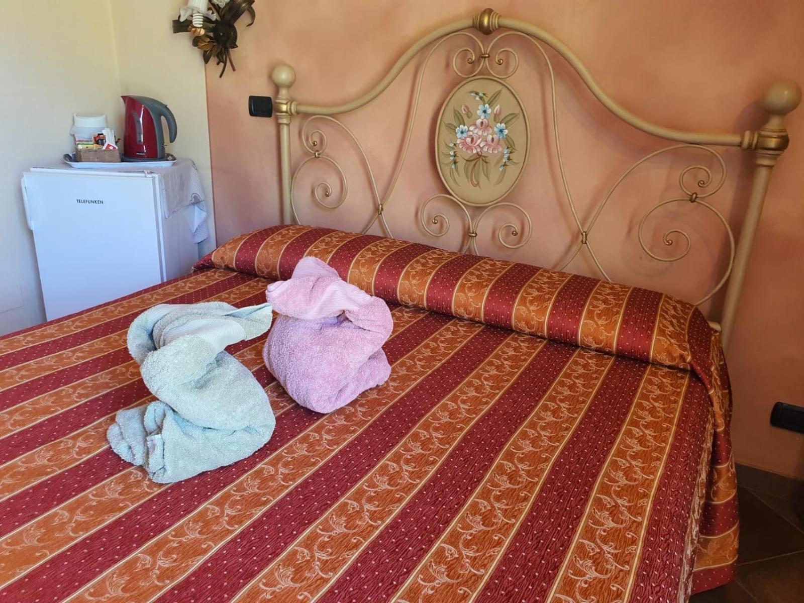 Agriturismo Cascina L'Arche Santo Stefano Belbo Εξωτερικό φωτογραφία